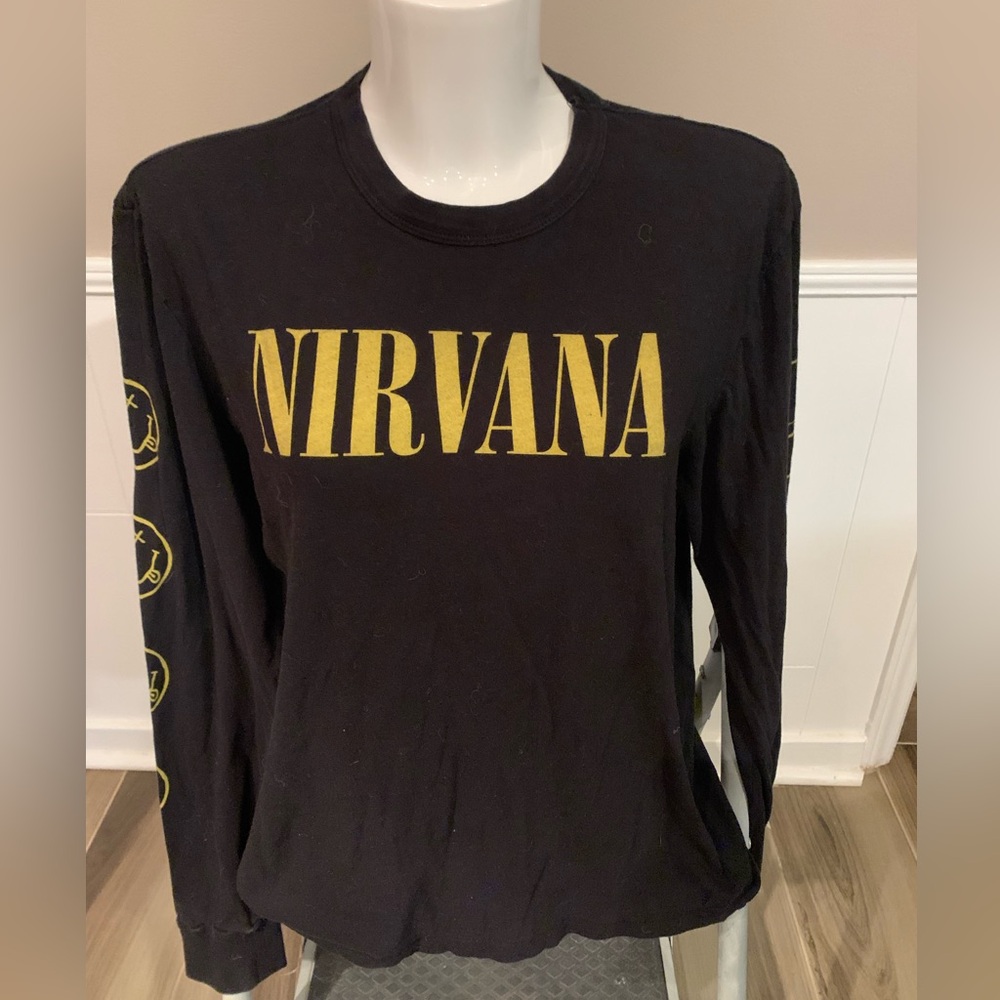 Nirvana black long sleeve Tshirt. L